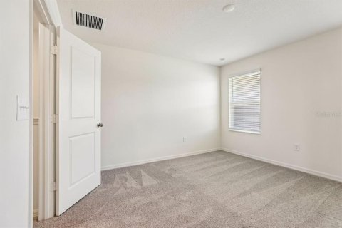 Townhouse in Lake Wales, Florida 3 bedrooms, 144.65 sq.m. № 2379413 - photo 10