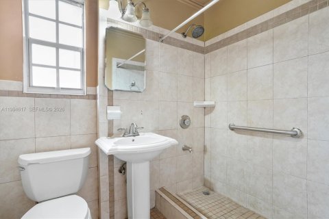 Casa en venta en Miami, Florida, 4 dormitorios, 125.42 m2 № 2058803 - foto 6