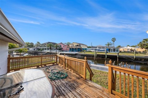 Casa en venta en Port Richey, Florida, 2 dormitorios, 120.4 m2 № 1615215 - foto 25