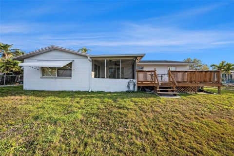 Casa en venta en Port Richey, Florida, 2 dormitorios, 120.4 m2 № 1615215 - foto 26