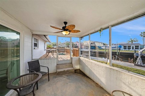 Casa en venta en Port Richey, Florida, 2 dormitorios, 120.4 m2 № 1615215 - foto 22