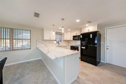Casa en venta en Port Richey, Florida, 2 dormitorios, 120.4 m2 № 1615215 - foto 16