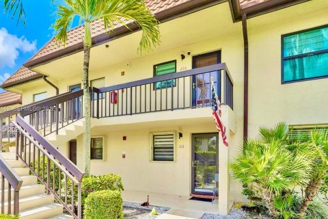 Condo in Lake Worth, Florida, 2 bedrooms  № 2402398