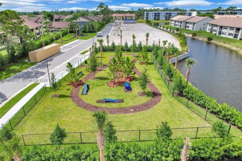 Condo in Lake Worth, Florida, 2 bedrooms  № 2402398 - photo 28