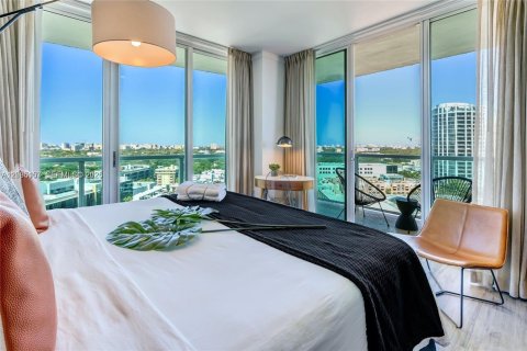Copropriété à vendre à Miami, Floride: 1 chambre, 70.7 m2 № 2384744 - photo 2