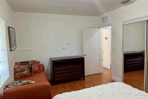 Снять в аренду виллу или дом в Майами, Флорида 4 спальни, 223.43м2, № 1920492 - фото 6