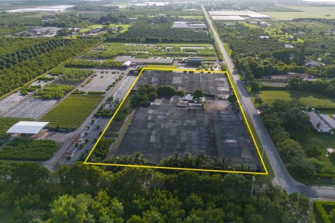 Propiedad comercial en venta en Homestead, Florida № 2154347 - foto 7