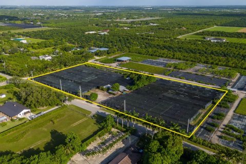 Propiedad comercial en venta en Homestead, Florida № 2154347 - foto 4
