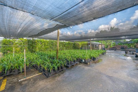 Propiedad comercial en venta en Homestead, Florida № 2154347 - foto 27