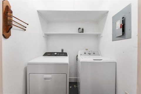Touwnhouse à vendre à Gainesville, Floride: 2 chambres, 102.75 m2 № 1853823 - photo 30