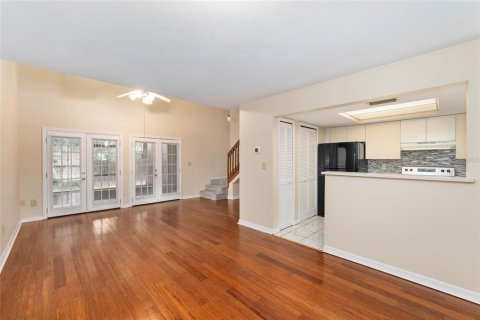 Touwnhouse à vendre à Gainesville, Floride: 2 chambres, 102.75 m2 № 1853823 - photo 10