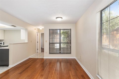 Touwnhouse à vendre à Gainesville, Floride: 2 chambres, 102.75 m2 № 1853823 - photo 11
