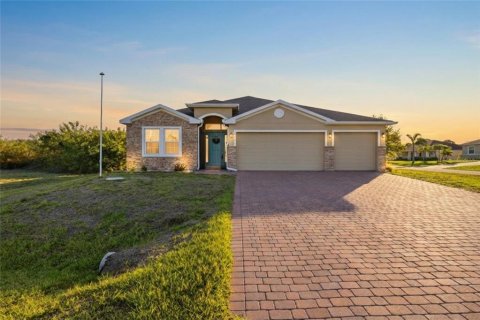 Villa ou maison à Port Charlotte, Floride 3 chambres, 222.59 m2 № 2211801