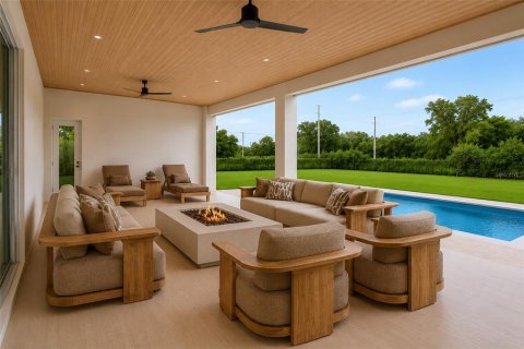 House in Lake Mary, Florida 5 bedrooms, 475.38 sq.m. № 2233773 - photo 12