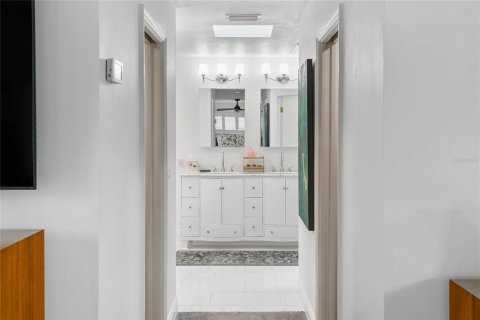 Villa ou maison à vendre à Orlando, Floride: 3 chambres, 218.23 m2 № 2299499 - photo 2