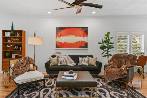 Villa ou maison à vendre à Orlando, Floride: 3 chambres, 218.23 m2 № 2299499 - photo 19