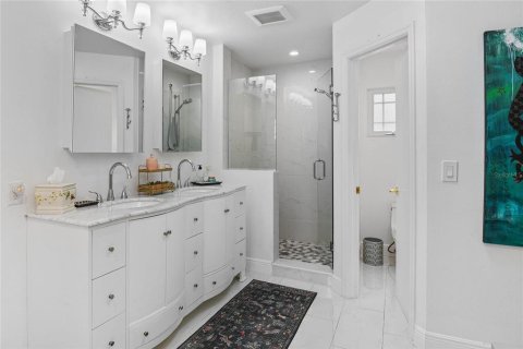 Villa ou maison à vendre à Orlando, Floride: 3 chambres, 218.23 m2 № 2299499 - photo 3