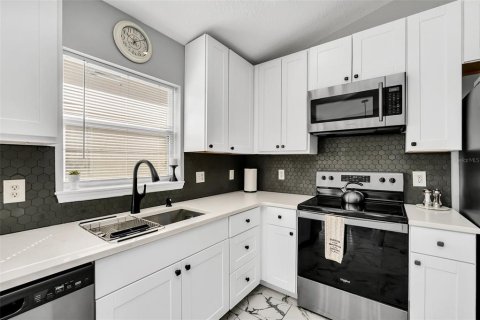 Casa en alquiler en Davenport, Florida, 4 dormitorios, 154.68 m2 № 1870265 - foto 24