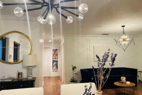 Villa ou maison à vendre à Miami, Floride: 3 chambres, 105.91 m2 № 1923243 - photo 5