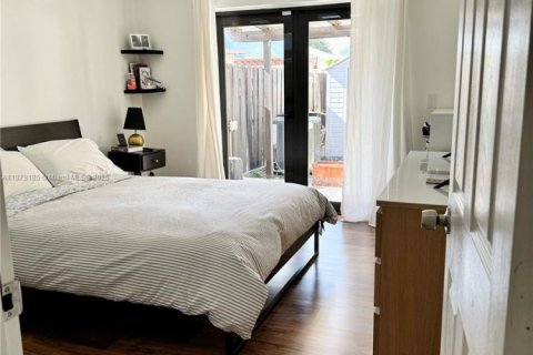 Villa ou maison à vendre à Miami, Floride: 3 chambres, 105.91 m2 № 1923243 - photo 10