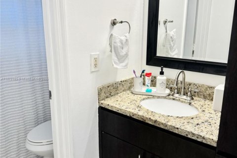 Villa ou maison à vendre à Miami, Floride: 3 chambres, 105.91 m2 № 1923243 - photo 9