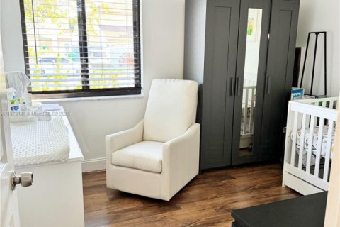 Villa ou maison à vendre à Miami, Floride: 3 chambres, 105.91 m2 № 1923243 - photo 7