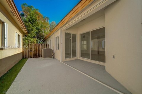 Villa ou maison à vendre à Doral, Floride: 3 chambres, 153.66 m2 № 2069372 - photo 24