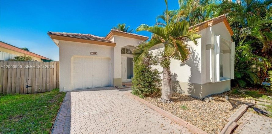 Villa ou maison à Doral, Floride 3 chambres, 153.66 m2 № 2069372