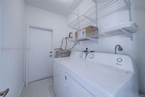 Villa ou maison à vendre à Doral, Floride: 3 chambres, 153.66 m2 № 2069372 - photo 12