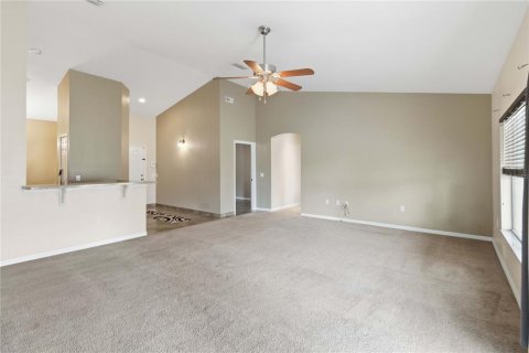 House in Kissimmee, Florida 4 bedrooms, 202.9 sq.m. № 2207136 - photo 9