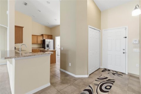 House in Kissimmee, Florida 4 bedrooms, 202.9 sq.m. № 2207136 - photo 6