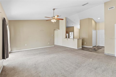 House in Kissimmee, Florida 4 bedrooms, 202.9 sq.m. № 2207136 - photo 10