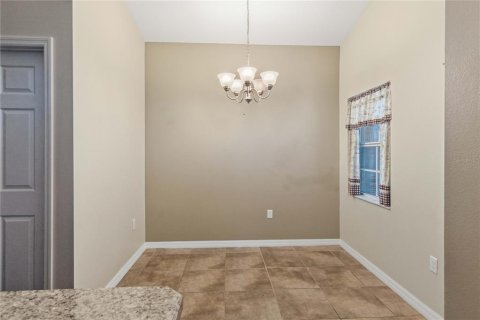 House in Kissimmee, Florida 4 bedrooms, 202.9 sq.m. № 2207136 - photo 16