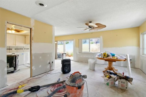 Condominio en venta en Saint Petersburg, Florida, 2 dormitorios, 91.04 m2 № 1717467 - foto 9