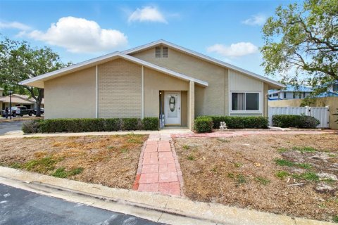 Condominio en venta en Saint Petersburg, Florida, 2 dormitorios, 91.04 m2 № 1717467 - foto 4