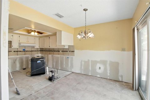 Condominio en venta en Saint Petersburg, Florida, 2 dormitorios, 91.04 m2 № 1717467 - foto 12