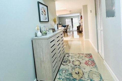 Condo in Boca Raton, Florida, 2 bedrooms № 2146154 - photo 2