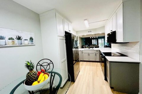 Condo in Boca Raton, Florida, 2 bedrooms № 2146154 - photo 6