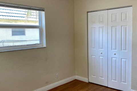 Copropriété à louer à Oakland Park, Floride: 2 chambres, 69.68 m2 № 2183259 - photo 8