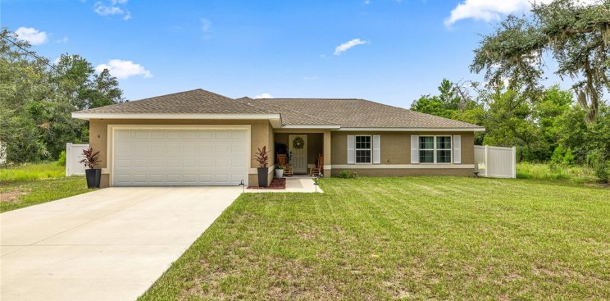 Casa en Ocklawaha, Florida 4 dormitorios, 162.76 m2 № 1911585
