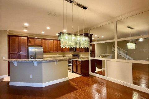 Touwnhouse à louer à Orlando, Floride: 4 chambres, 191.29 m2 № 2425302 - photo 5