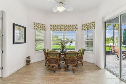 House in Kissimmee, Florida 3 bedrooms, 258.36 sq.m. № 1769713 - photo 19