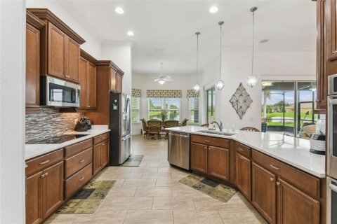 House in Kissimmee, Florida 3 bedrooms, 258.36 sq.m. № 1769713 - photo 15
