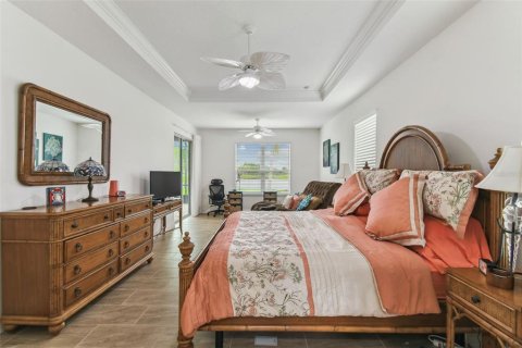 House in Kissimmee, Florida 3 bedrooms, 258.36 sq.m. № 1769713 - photo 25