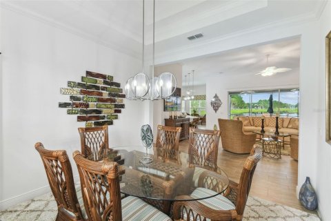House in Kissimmee, Florida 3 bedrooms, 258.36 sq.m. № 1769713 - photo 11