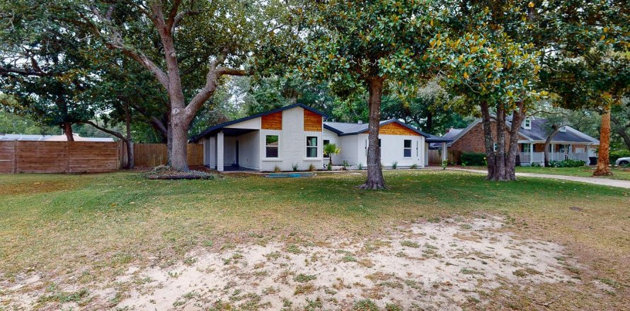 House in Fort Walton Beach, Florida 4 bedrooms, 219.44 sq.m. № 562656