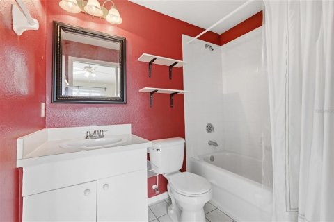 Touwnhouse à louer à Orlando, Floride: 2 chambres, 97.83 m2 № 2411517 - photo 24