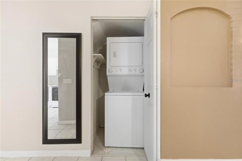 Touwnhouse à louer à Orlando, Floride: 2 chambres, 97.83 m2 № 2411517 - photo 12