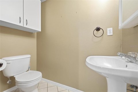 Touwnhouse à louer à Orlando, Floride: 2 chambres, 97.83 m2 № 2411517 - photo 13