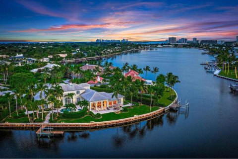 House in North Palm Beach, Florida 5 bedrooms, 528.43 sq.m. № 2306993